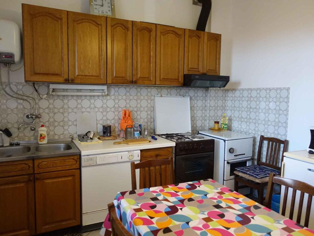 Apartment In Omisalj - Insel Krk 39736 Екстериор снимка