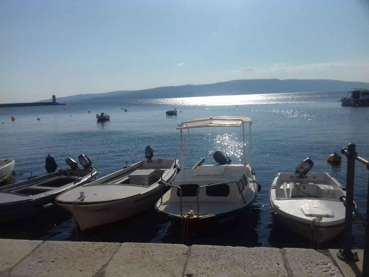 Apartment In Omisalj - Insel Krk 39736 Екстериор снимка