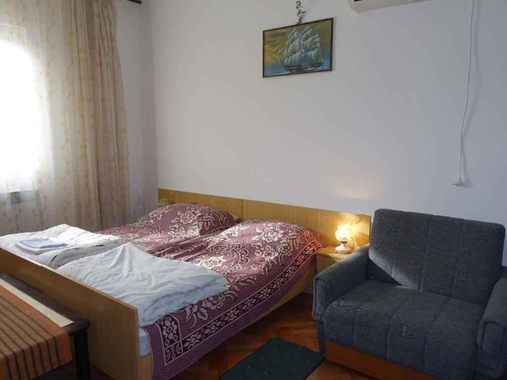 Apartment In Omisalj - Insel Krk 39736 Екстериор снимка