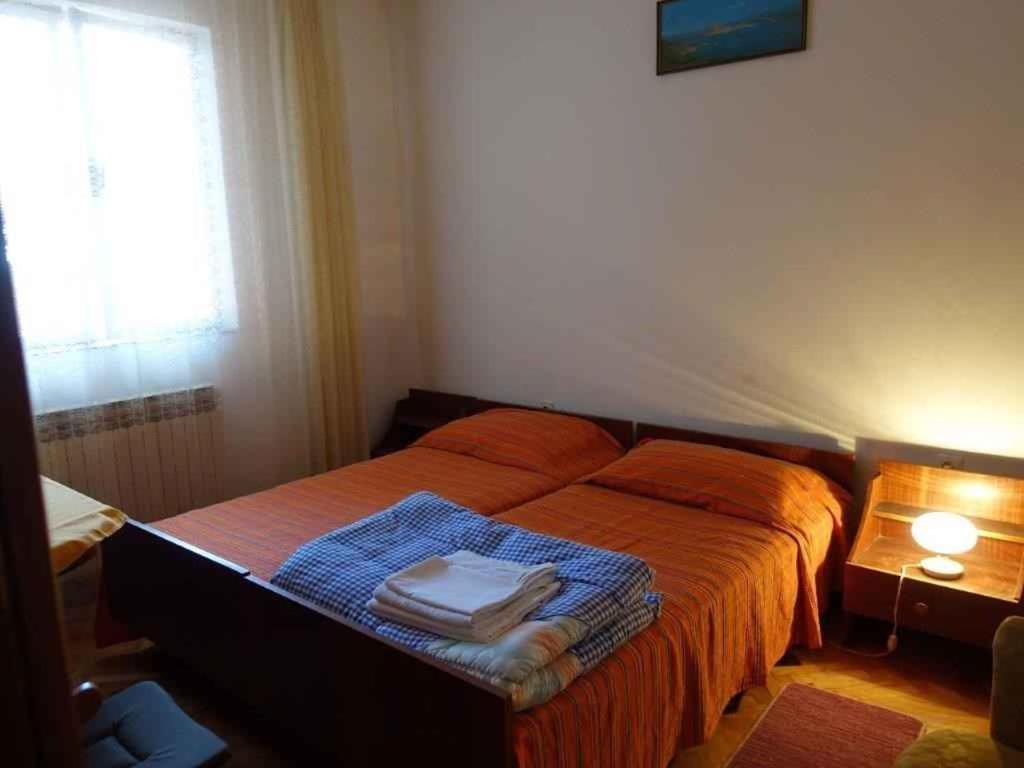 Apartment In Omisalj - Insel Krk 39736 Екстериор снимка