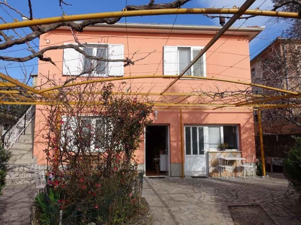 Apartment In Omisalj - Insel Krk 39736 Екстериор снимка